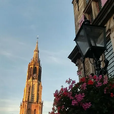 De Vliegende Vos Het Geboortehuis Johannes Vermeer Inn