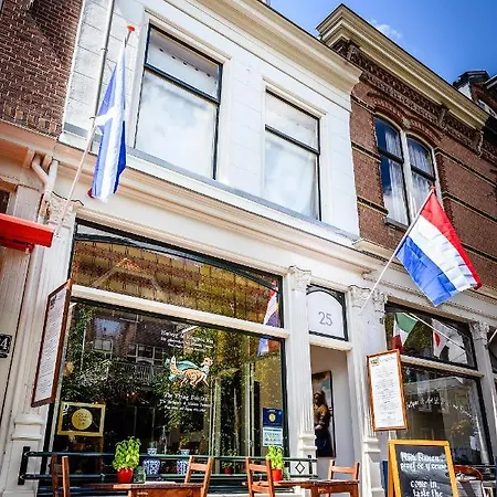 De Vliegende Vos Het Geboortehuis Johannes Vermeer Inn